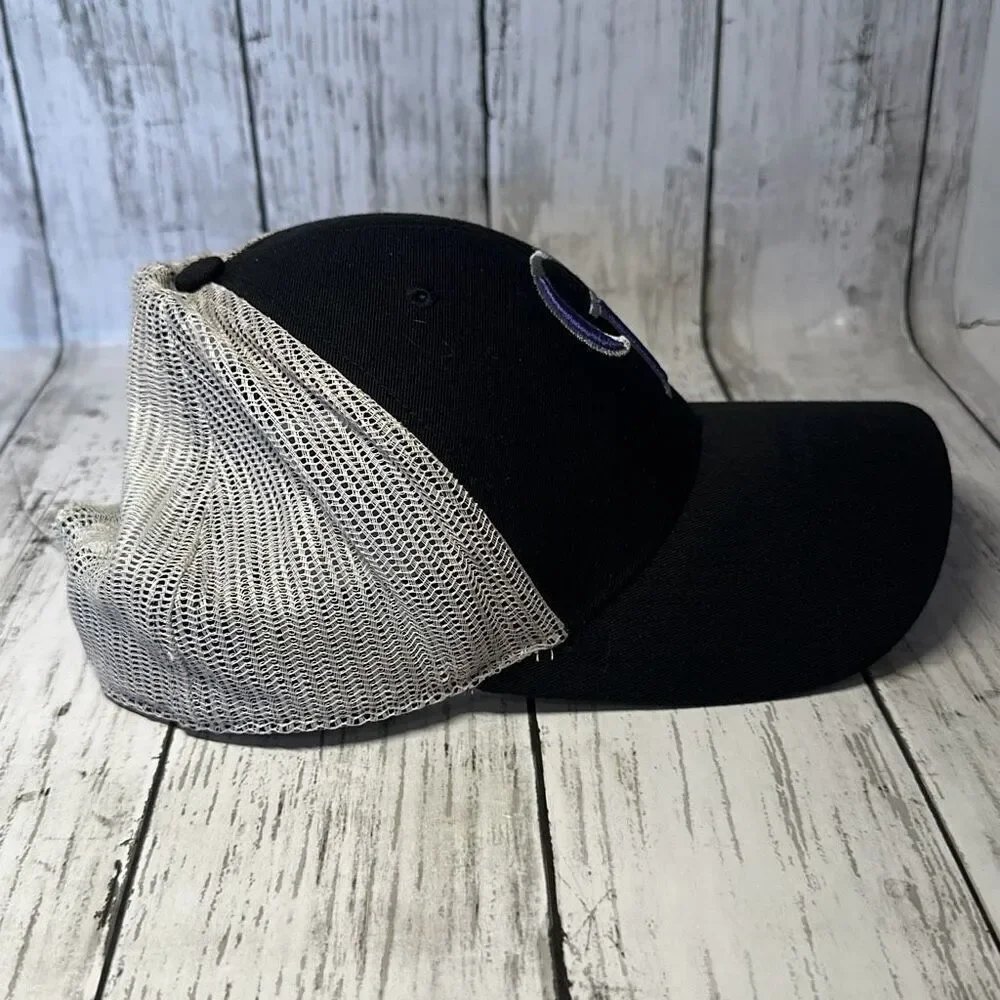 47‎ Black/White Colorado Rockies Primary Logo Trucker Snapback Hat